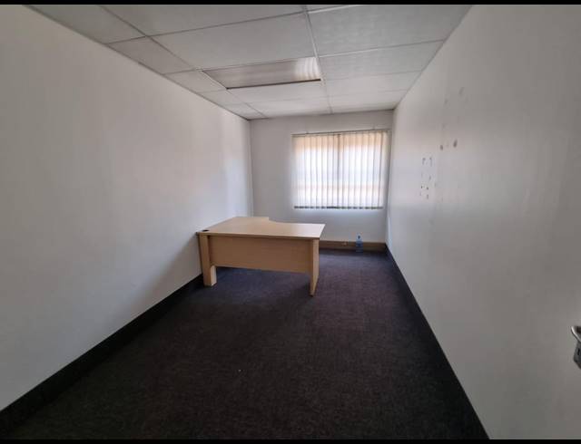 850M² BUILDING FOR SALE IN ALBERTON NORTH